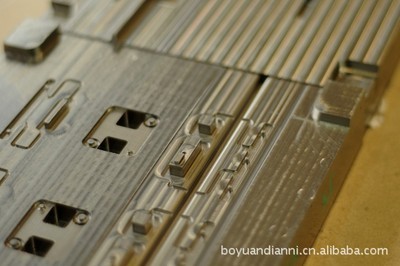 供應生產(chǎn)橡膠產(chǎn)品所需模具——專業(yè)制造，品質(zhì)保證